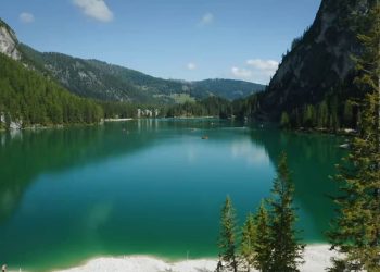 Cresce il turismo sui laghi
