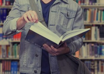 Manovra, stop a bonus 18enni e fondi spettacoli e editoria