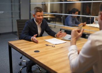 Rallenta la crescita dei prestiti bancari