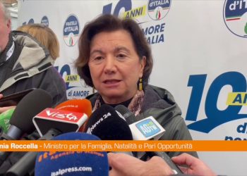 Roccella “Va ricostruita una cultura favorevole alla maternità”