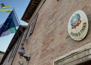 Fiamme Gialle scoprono otto assenteisti ente pubblico di Urbino