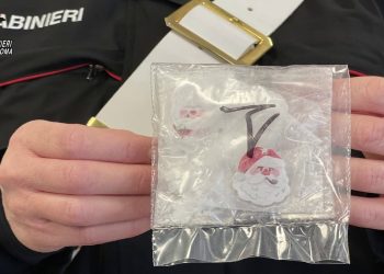 Sequestrata a Roma droga con effigie Babbo Natale, 4 arresti