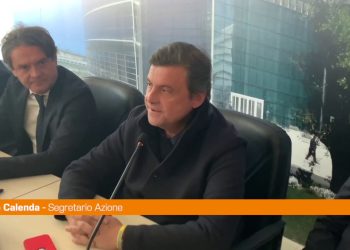 Puglia, Calenda “Se Emiliano vuole fare il ras lo accomandiamo fuori”