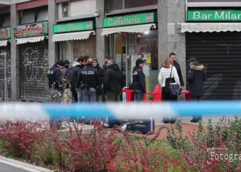 Omicidio a Milano, ucciso il titolare di un bar di Corvetto