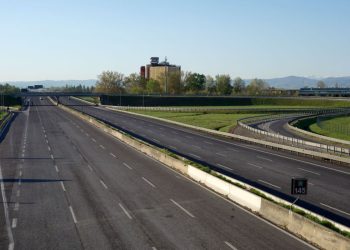 Scontri in autostrada fra i tifosi di Napoli e Roma