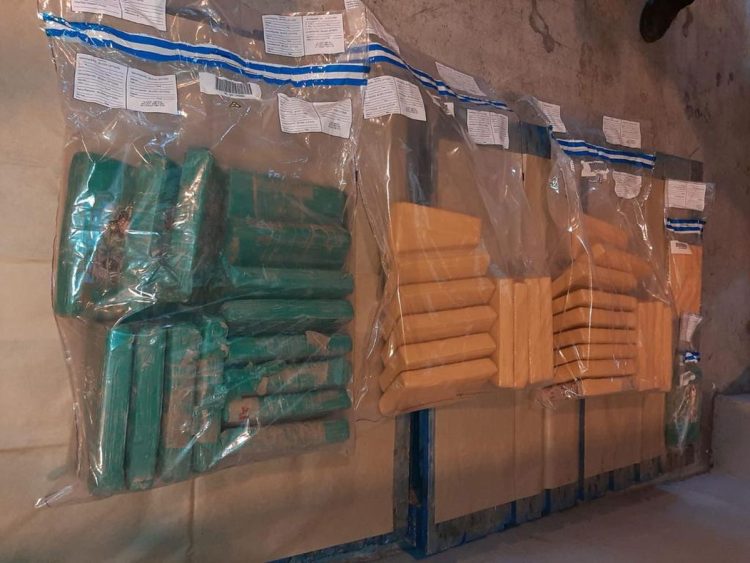 Malta, scoperti 40 kg di cocaina nascosti in un container