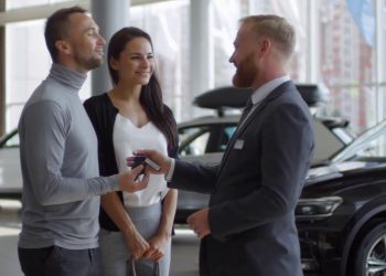 Auto, nel 2022 calano le immatricolazioni in Ue