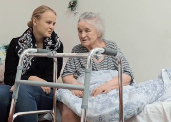 Welfare, via libera al ddl per gli anziani non autosufficienti