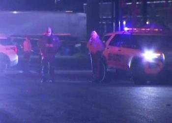Un’altra strage negli Usa, spara e uccide 7 persone in California