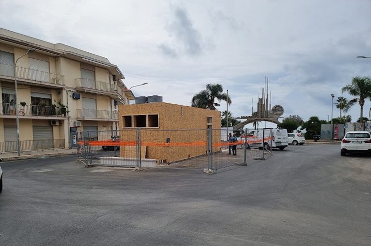 Marina di Ragusa, protesta per infopoint in abbandono