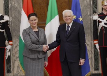 Mattarella riceve al Quirinale presidente Ungheria