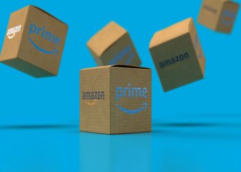 Amazon, maxi licenziamento: 18 mila dipendenti