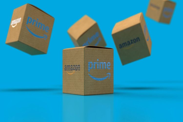 Amazon, maxi licenziamento: 18 mila dipendenti