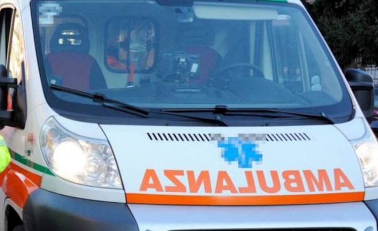 Investita da auto mentre esce dal cancello: morta bambina di 4 anni