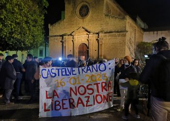 Mafia, arresto Messina Denaro: a Castelvetrano applausi e inno nazionale