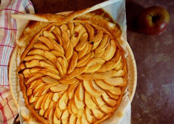 Crostata di mele fatta in casa: la ricetta per preparare un dolce classico
