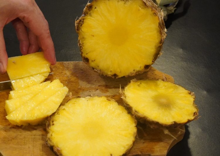 Dieta dell'ananas 5 kg in 3 giorni: come funziona e menù