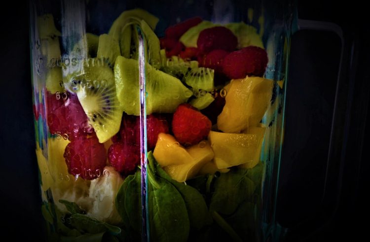 Il segreto per avere una pelle giovane: i cibi che non devono mancare nella dieta