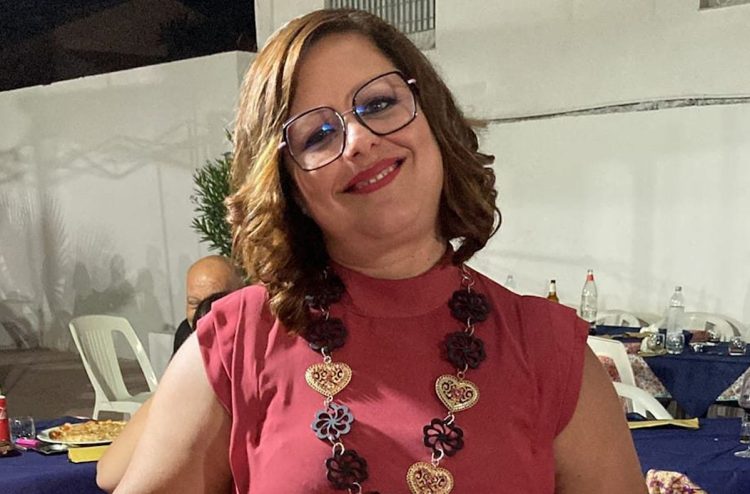 Oggi ad Acate i funerali di Maria Carmela Di Bennardo, morta a soli 45 anni in un incidente stradale avvenuto ieri mattina sulla Gela-Catania