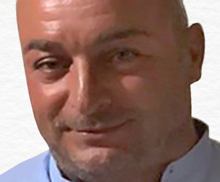 Giuseppe Immermina morto a 43 anni mentre giocava a padel: domani i funerali