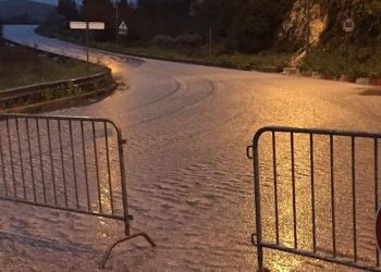 Forte grandinata imbianca Chiaramonte Gulfi