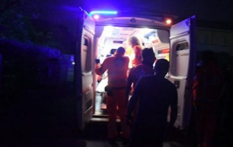 Incidente a Ottaviano, auto contro muro: muore 21enne