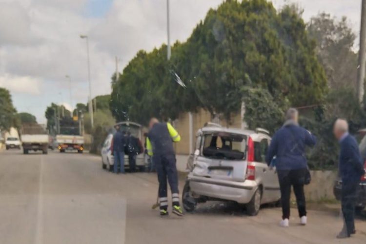 Incidente a Vittoria: ferita una donna