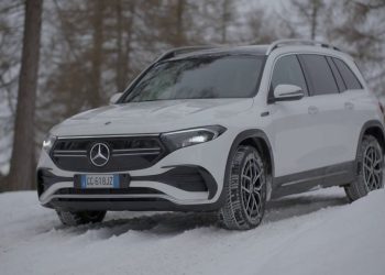 Mercedes protagonista sulle nevi delle Dolomiti