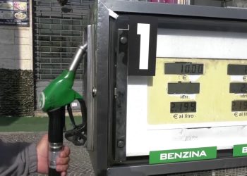Prezzi benzina e diesel, un pieno costa di più
