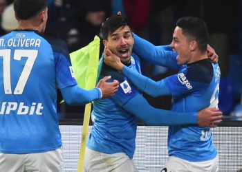 Il Pallone Racconta – Napoli vola, crollo Milan e Juve