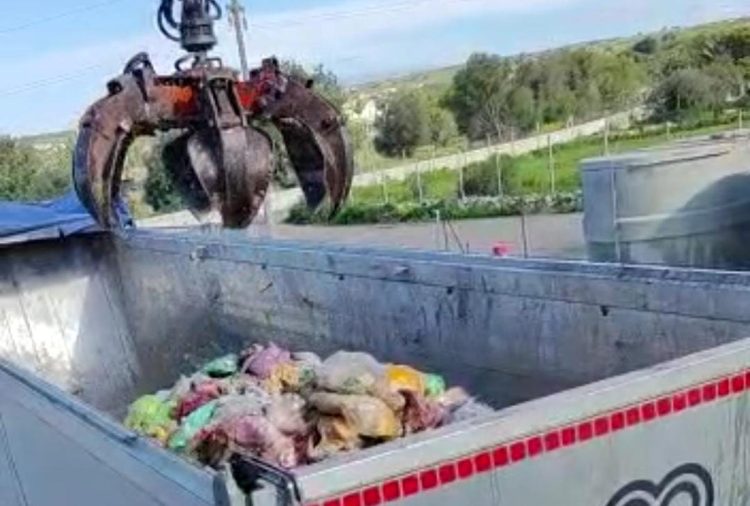 Sindaco Santa Croce Camerina su mancata raccolta umido