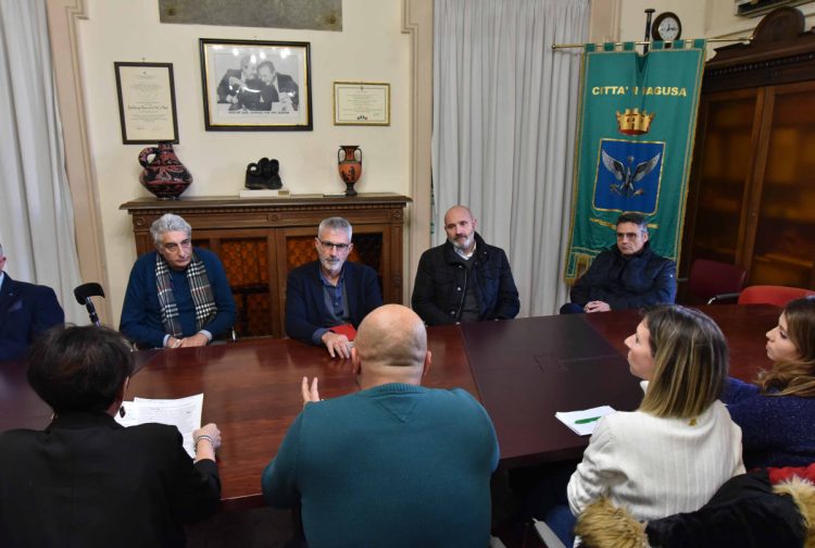 Pediatria a Ragusa, Firrincieli propone un Consiglio aperto