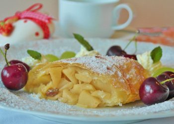 Strudel di mele: ricetta veloce e gustosa