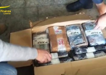 180 kg di cocaina nascosti tra le banane. Scatta il maxi sequestro