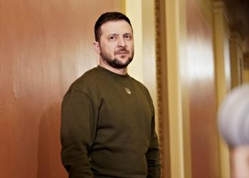 Zelensky “Faremo tutto il necessario per difendere Soledar”