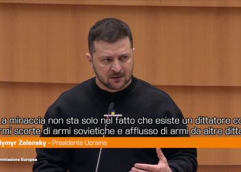 Zelensky al Parlamento Ue “Ci difendiamo dalla forza più anti-europea”