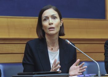 Autonomia, Carfagna “Citano Garibaldi ma spaccano l’Italia”