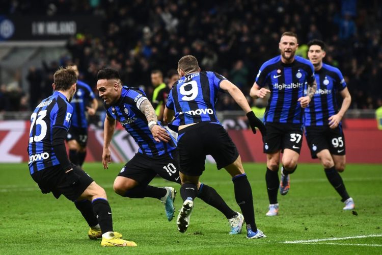 L’Inter fa suo il derby per 1-0, il Milan perde ancora