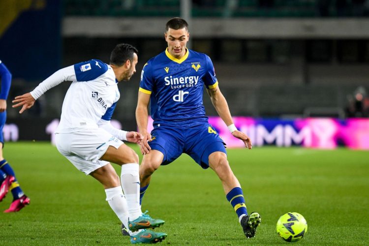 Ngonge risponde a Pedro, Verona-Lazio finisce 1-1