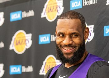 LeBron James scrive la storia, record di punti all-time Nba