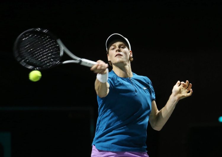 Sinner in finale a Rotterdam, sfiderà Medvedev