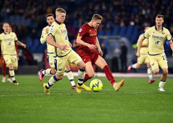 La Roma piega il Verona 1-0, gara decisa da Solbakken