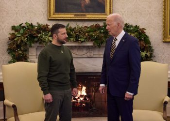 Biden a sorpresa a Kiev incontra il presidente ucraino Zelensky