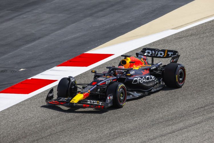 Test Bahrain al via, Verstappen il più veloce al mattino
