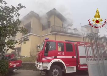 Appartamento in fiamme nell’avellinese, salvate tre persone