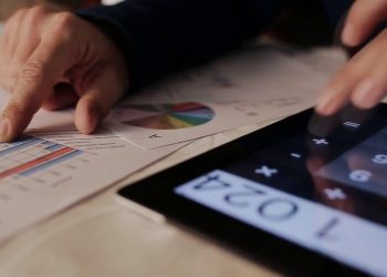 La Bce alza i tassi di interesse di altri 50 punti base