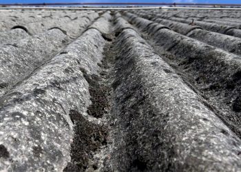 Amianto, 600 mila euro alla famiglia di un militare morto di cancro