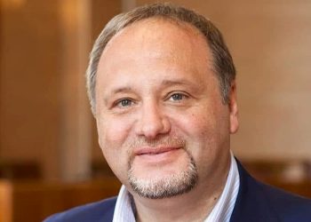 Intelligenza Artificiale: modi d’uso. Il prof. Francesco Pira all’istituto Grimaldi di Modica