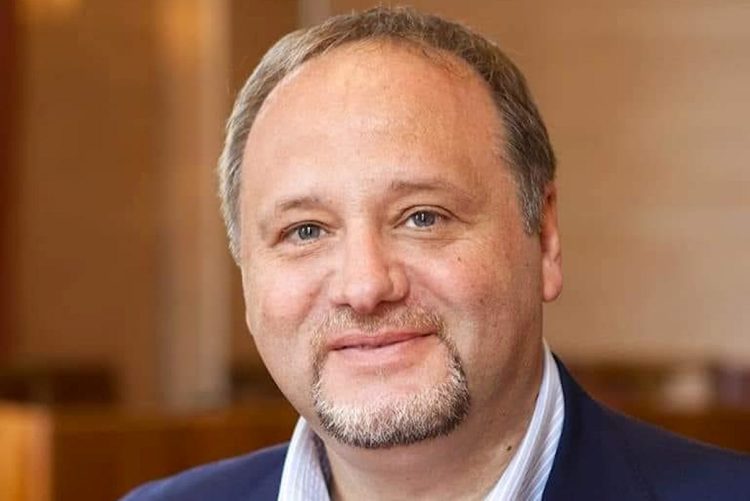 Intelligenza Artificiale: modi d’uso. Il prof. Francesco Pira all’istituto Grimaldi di Modica