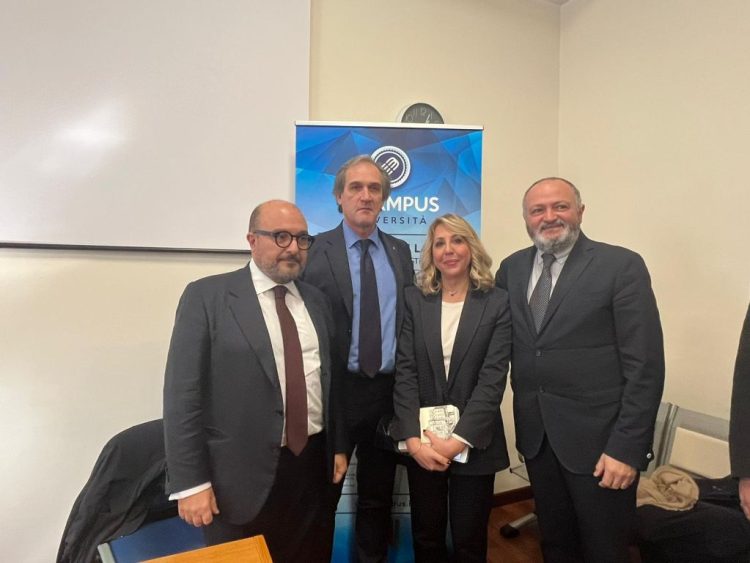 Presentato libro “10 febbraio. Dalle foibe all’esodo” di Roberto Menia